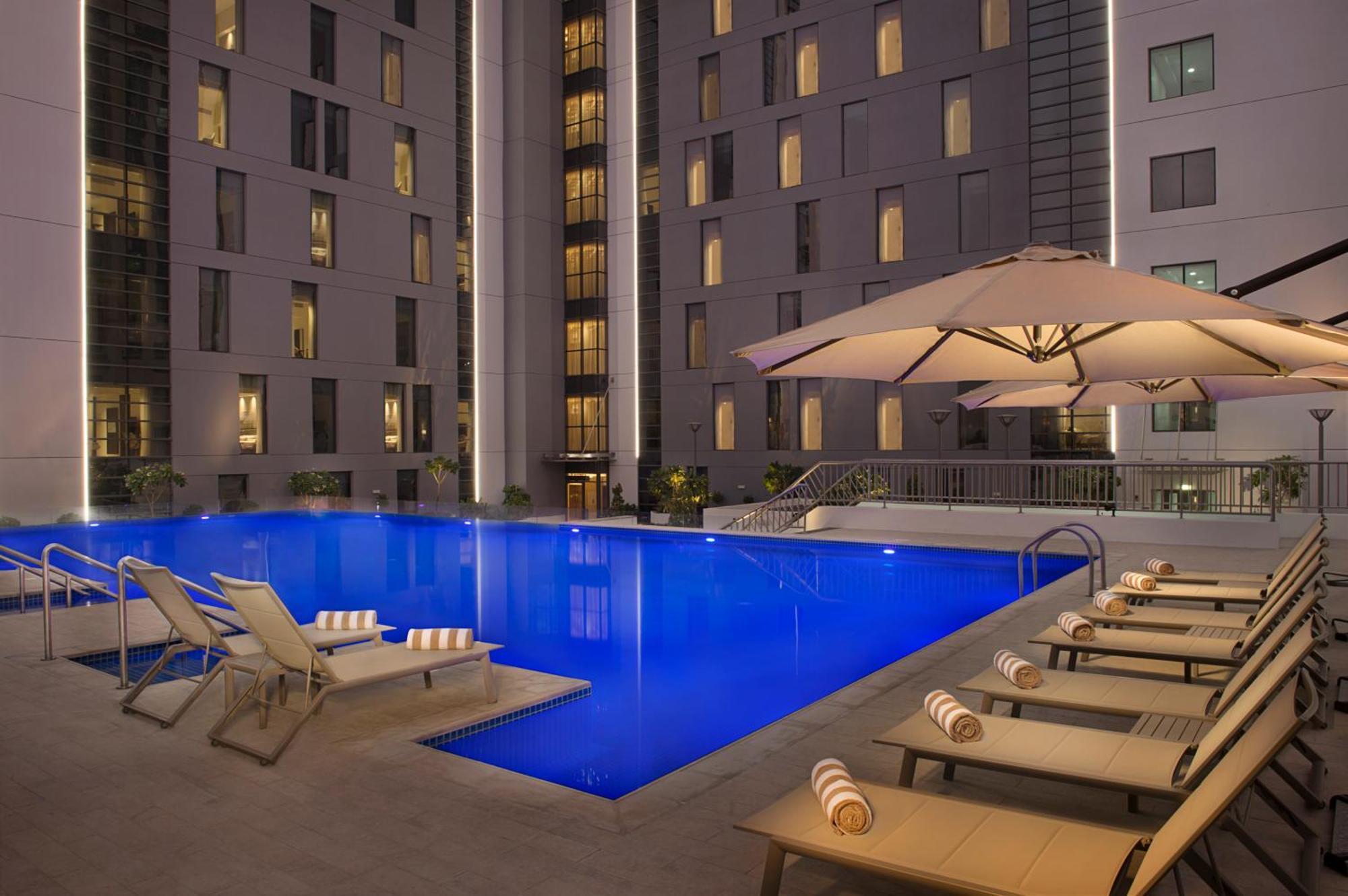 Hampton By Hilton Dubai Airport Hotel Exterior photo