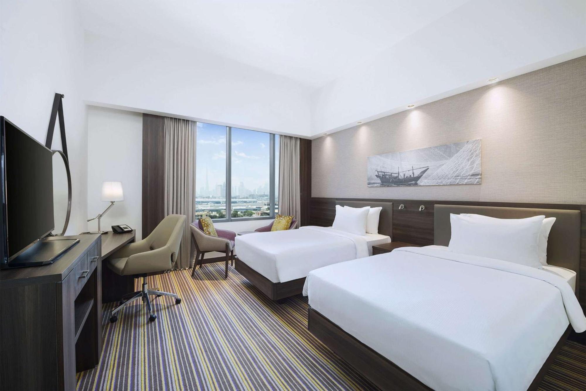 Hampton By Hilton Dubai Airport Hotel Exterior photo