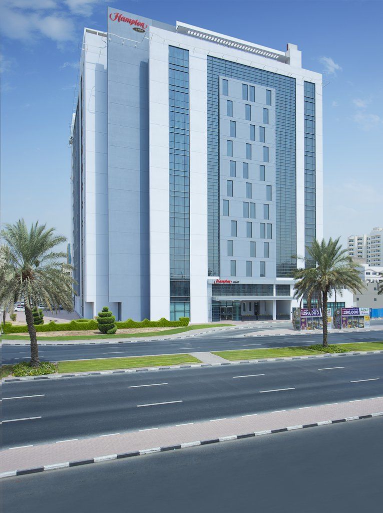 Hampton By Hilton Dubai Airport Hotel Exterior photo