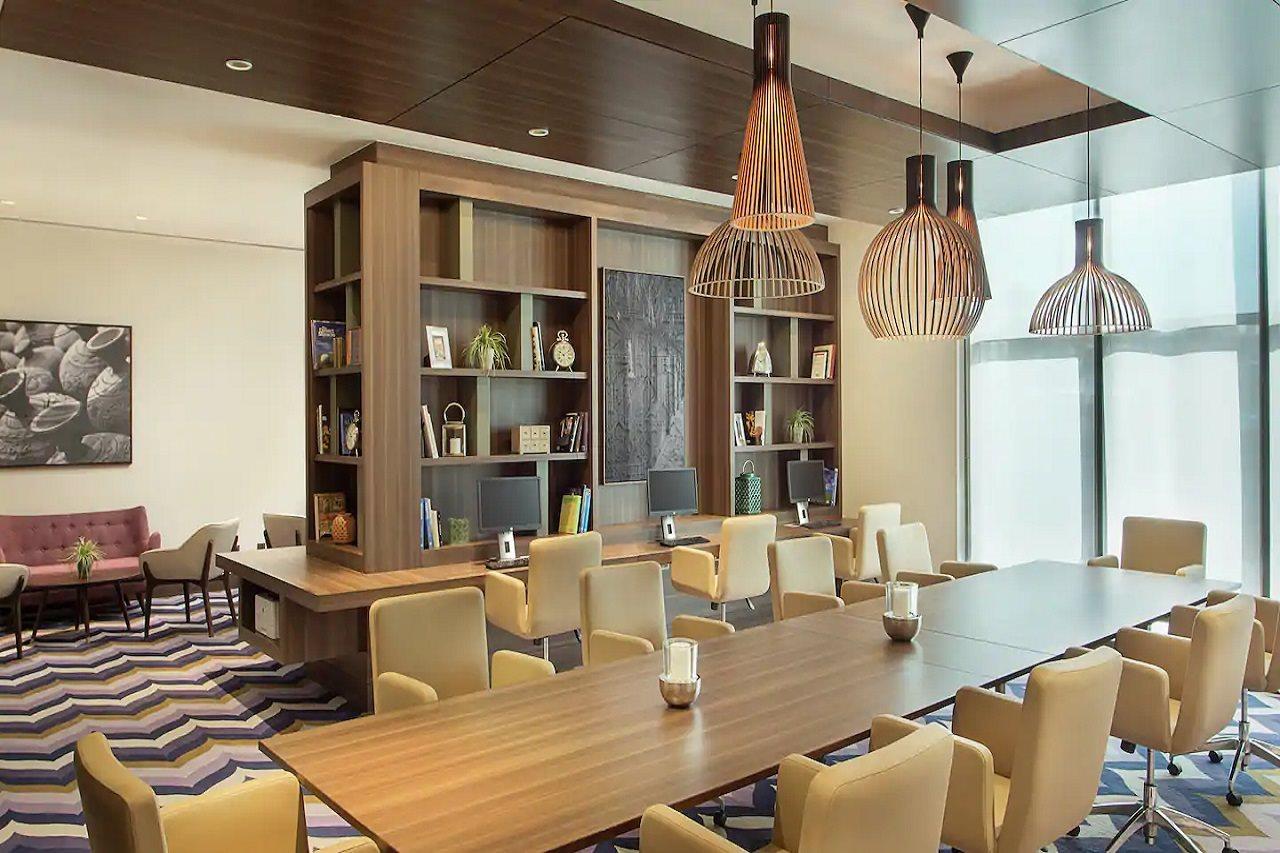 Hampton By Hilton Dubai Airport Hotel Exterior photo